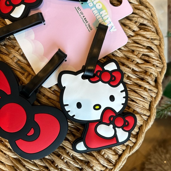 Hello Kitty and friends set of 4 travel bag tags Sanrio bow face new - Picture 3 of 8